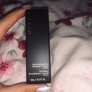 BECCA shimmering skin perfector liquid
